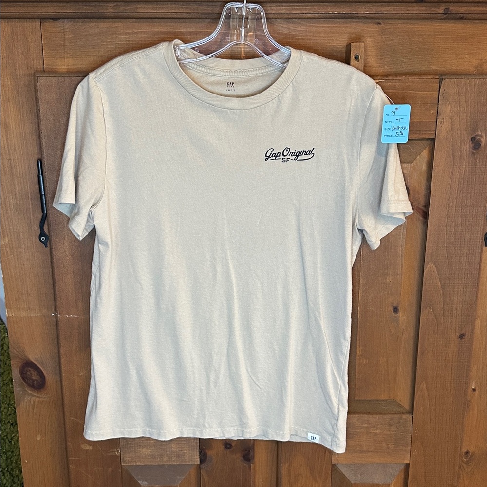 Bundle 5 items @ 5$, pay only 15$ - 2 items free! GAP Beige Logo Tee